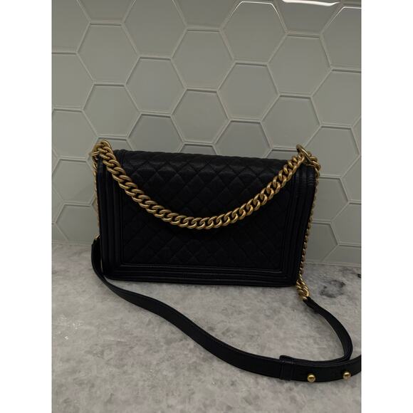 AUTHENTIC Chanel Boy Bag.- Navy Quilted Large - Picture 8 of 13